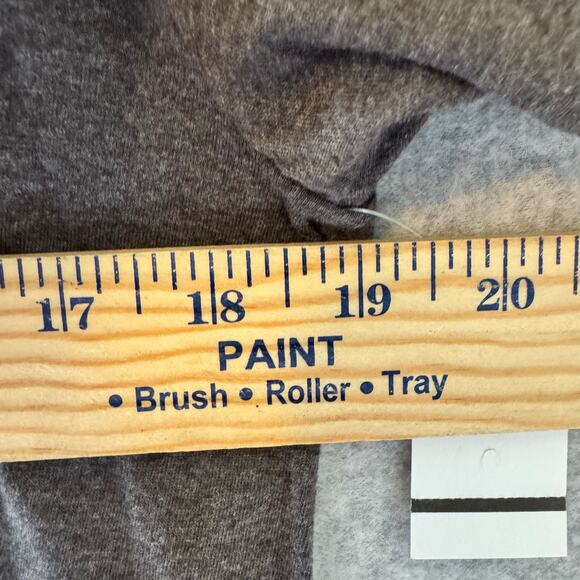 NWT Universal Epic Universe Grand Opening 2025 T-Shirt Mens Small Gray Graphic - Picture 7 of 9